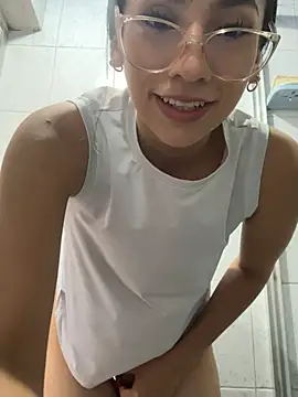 lunaluxury22 online show from 26, 3, 2026