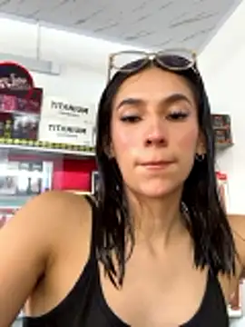 Snapshot of lunaluxury22 chatting on 22, 5, 2026 lunaluxury22 online show from 22, 5, 2026