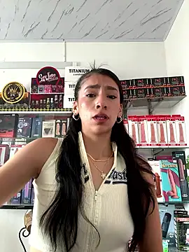 lunaluxury22 online show from 16, 1, 2026