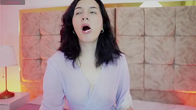 AlexiaClark7 online show from 14, 2, 2026