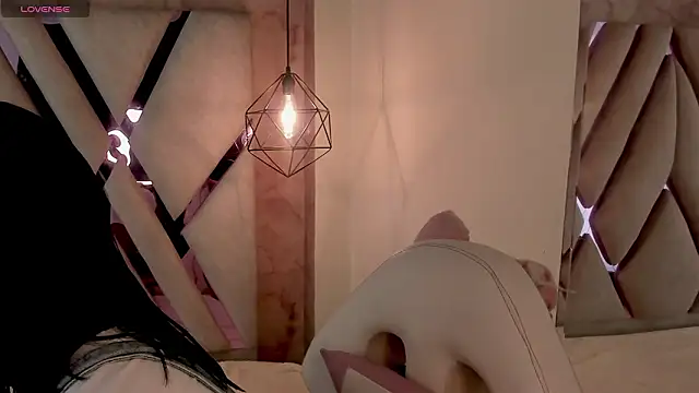 Lovely-martina online show from 4, 2, 2026