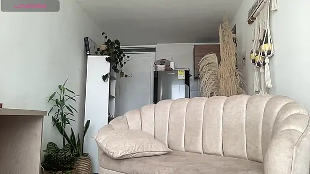 Snapshot of isa_fox_23 chatting on 21, 6, 2026 isa fox 23 online show from 21, 6, 2026