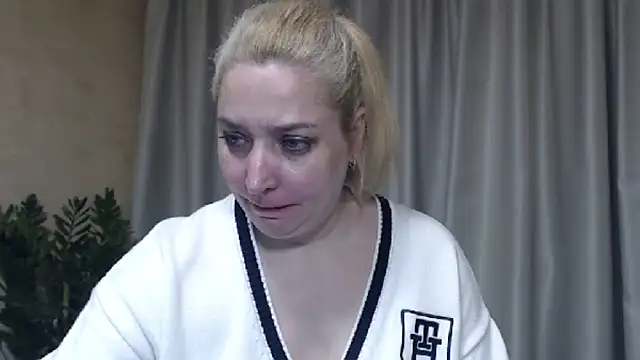 sweetpussy13 online show from 19, 4, 2026