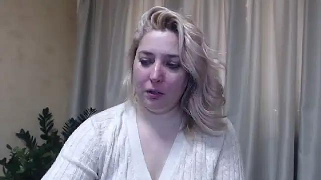 Snapshot of sweetpussy13 chatting on 18, 2, 2025 sweetpussy13 online show from 18, 2, 2025
