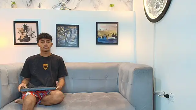 DIAMOND BLACKS online show from 8, 1, 2026