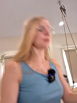 emmasky69 online show from 20, 4, 2026
