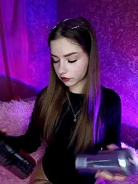 BitterPeach online show from 8, 2, 2026