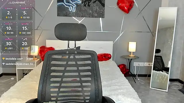 miss  evelyne online show from 20, 2, 2026