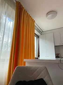 AstridVex online show from 10, 4, 2026