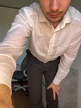 Lovebackground online show from 12, 3, 2026