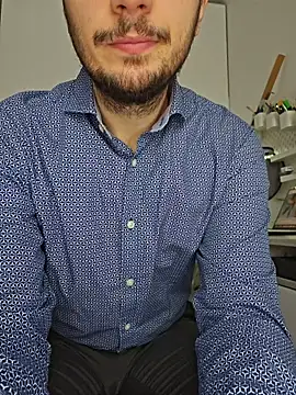 Lovebackground online show from 15, 1, 2026