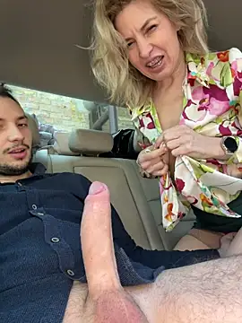 Lovebackground online show from 25, 3, 2026