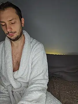 Lovebackground online show from 7, 1, 2026