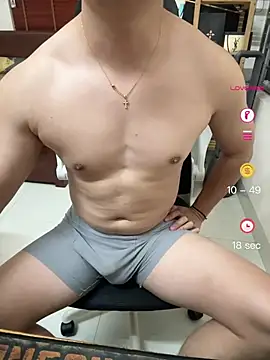Snapshot of battman4488 chatting on 9, 5, 2026 battman4488 online show from 9, 5, 2026