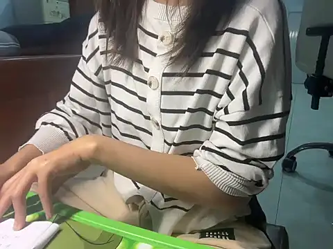 Chichi 86 online show from 16, 12, 2025