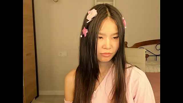 amiya cute online show from 4, 3, 2026