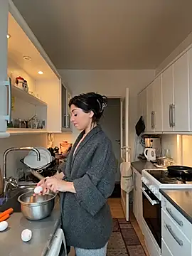 SilkyMira online show from 5, 2, 2026