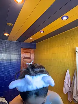 SilkyMira online show from 25, 2, 2026