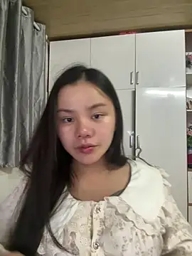 leo-kitty online show from 25, 4, 2026