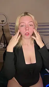 MonaNoire online show from 15, 1, 2026