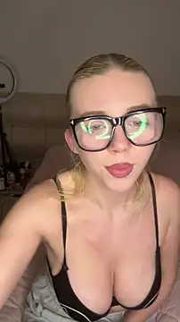 MonaNoire online show from 18, 1, 2026