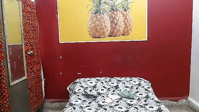 Lovelycouple25 online show from 5, 4, 2026