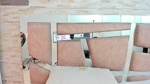 chloe cortez online show from 22, 12, 2025