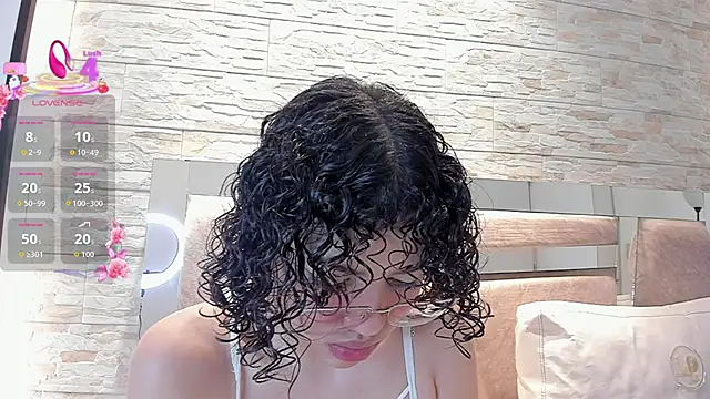 chloe cortez online show from 13, 1, 2026