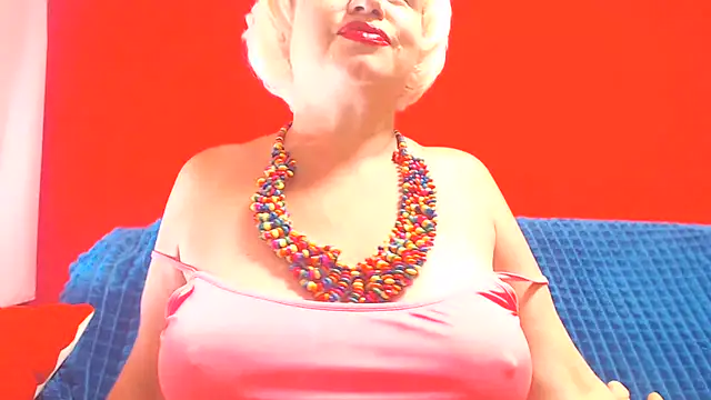 Snapshot of NaughtyMILF4UX chatting on 12, 7, 2026 NaughtyMILF4UX online show from 12, 7, 2026