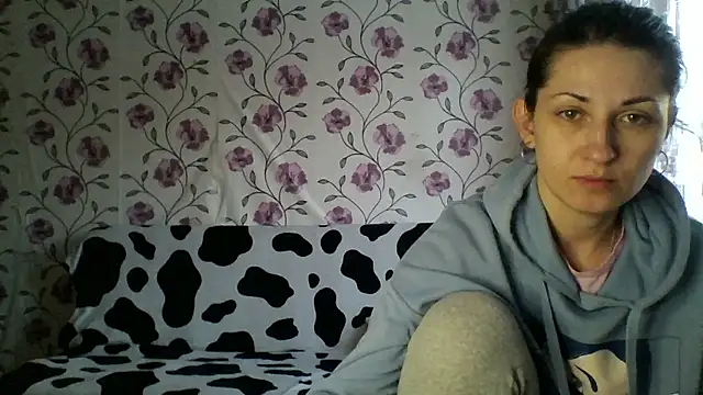 nika smily online show from 14, 12, 2025