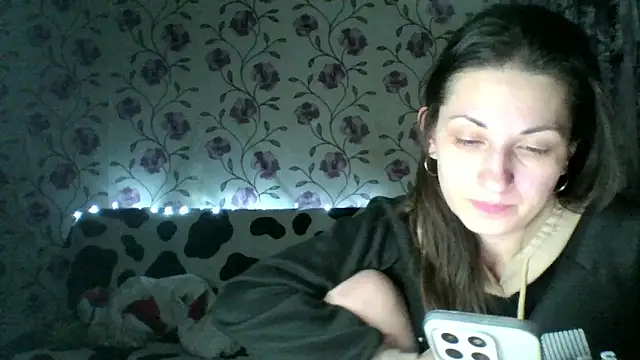 nika smily online show from 13, 12, 2025