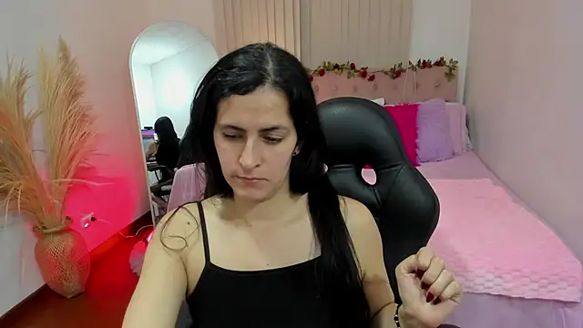 Isa Emm online show from 9, 1, 2026