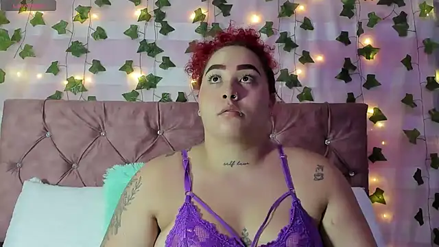 Ayla-marttinez online show from 12, 4, 2026