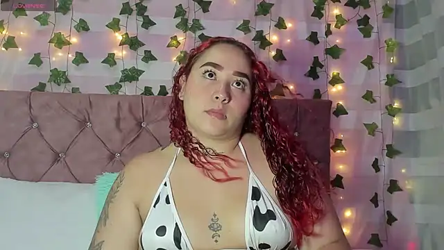 Ayla-marttinez online show from 10, 4, 2026