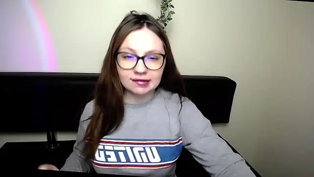 Snapshot of LiliaErmi chatting on 24, 4, 2026 LiliaErmi online show from 24, 4, 2026