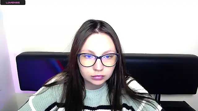 Snapshot of LiliaErmi chatting on 2, 6, 2026 LiliaErmi online show from 2, 6, 2026