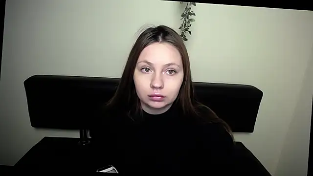 LiliaErmi online show from 7, 4, 2026