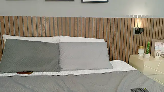 Mia Bellefort online show from 21, 4, 2026