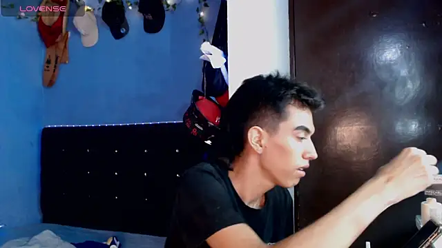 Snapshot of Juan_Gomezz26 chatting on 17, 5, 2026 Juan Gomezz26 online show from 17, 5, 2026