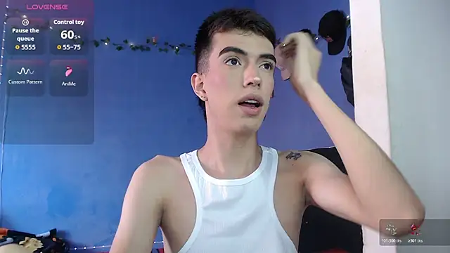 Snapshot of Juan_Gomezz26 chatting on 6, 6, 2026 Juan Gomezz26 online show from 6, 6, 2026