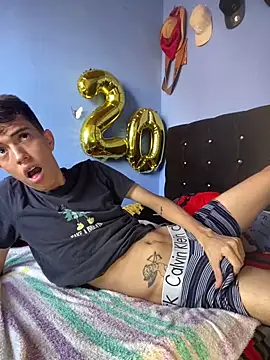 Juan Gomezz26 online show from 16, 12, 2025