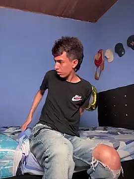 Juan Gomezz26 online show from 4, 2, 2026