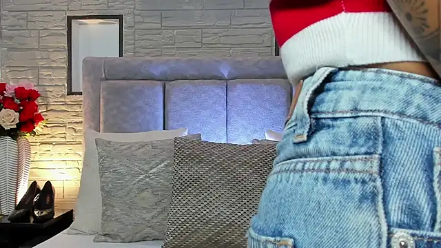 LanaRouse online show from 23, 2, 2026