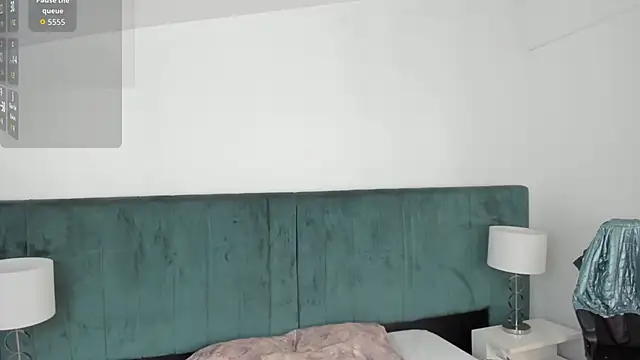 Scarlett  Noir online show from 5, 4, 2026