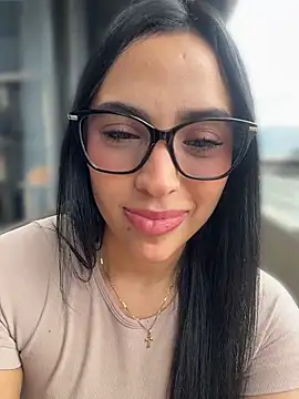 ValeriaTorress  online show from 9, 4, 2026