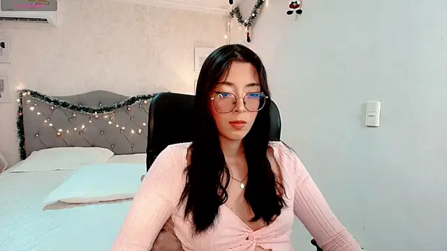 emmalove doll online show from 20, 12, 2025