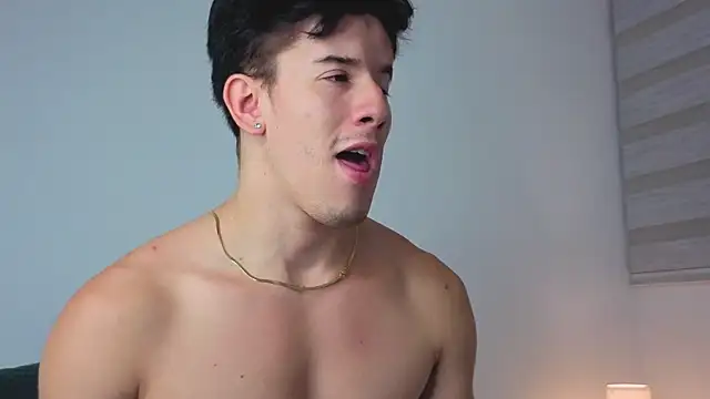 maxxcooper1 online show from 14, 1, 2026