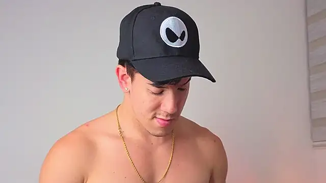 maxxcooper1 online show from 13, 1, 2026