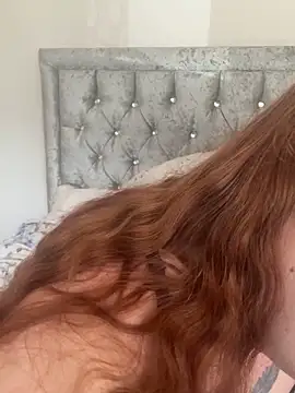 Snapshot of AnnieAinsx chatting on 5, 5, 2026 AnnieAinsx online show from 5, 5, 2026