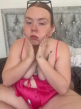 AnnieAinsx online show from 28, 4, 2026